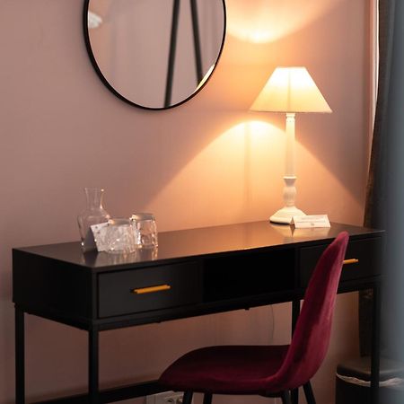 The Originals Boutique, Hotel Victoria, Châtelaillon-Plage Esterno foto
