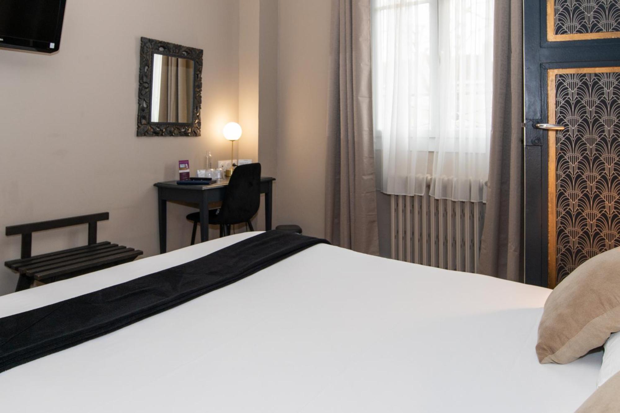 The Originals Boutique, Hotel Victoria, Châtelaillon-Plage Esterno foto