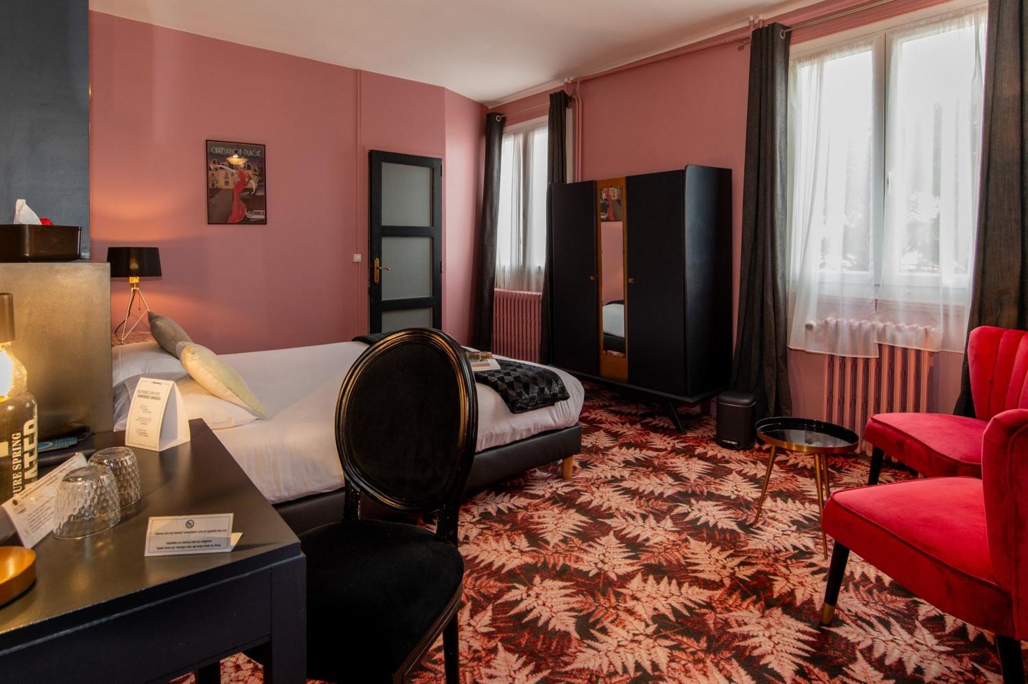 The Originals Boutique, Hotel Victoria, Châtelaillon-Plage Esterno foto